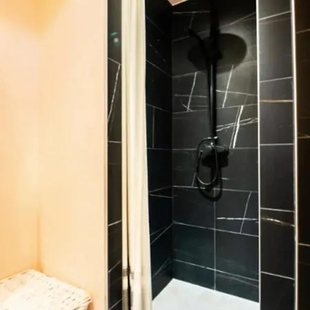 Sublime Spacious In Menilmontant Appartement Paris